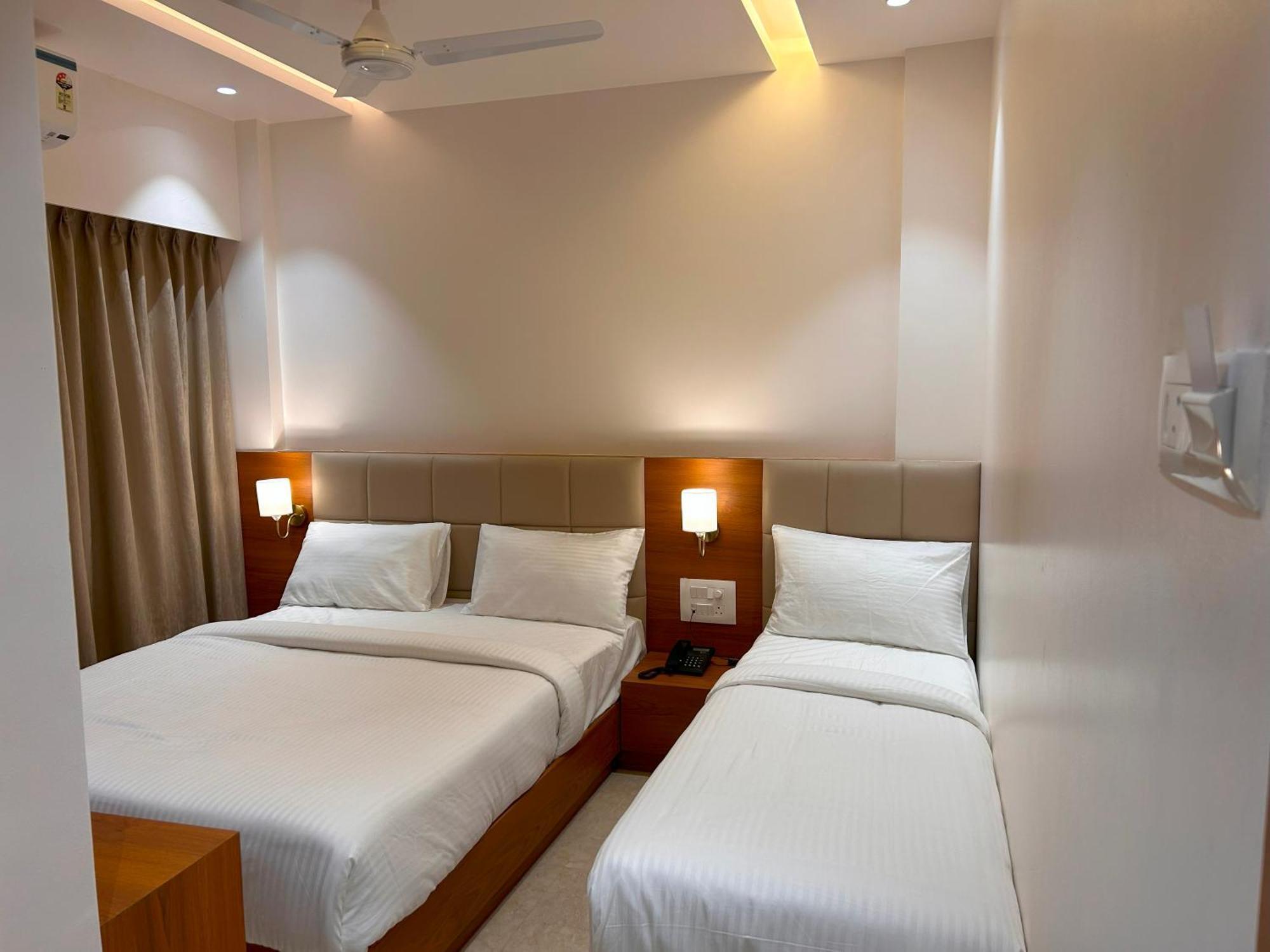 Hotel Neem Heritage Shirdi Exterior foto